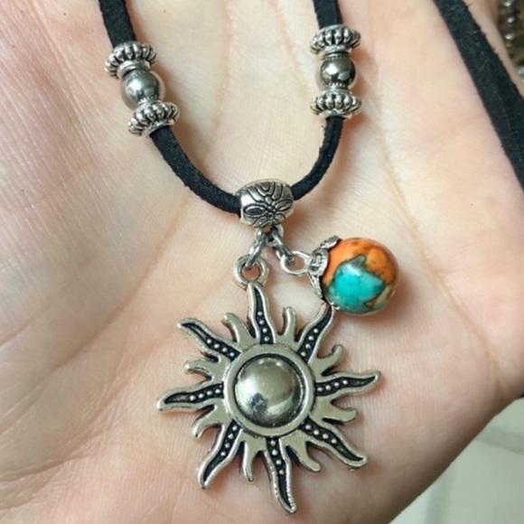 🔴 Silver sun black suede cord jasper necklace - Picture 3 of 8